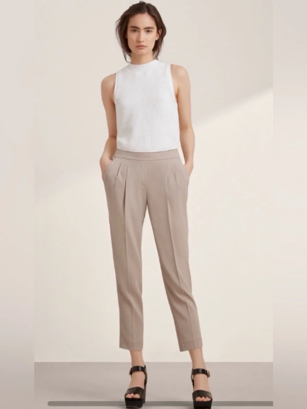 Aritzia Babaton Cohen Pant Linen Blend Taupe High Rise Cropped Trousers Size 2